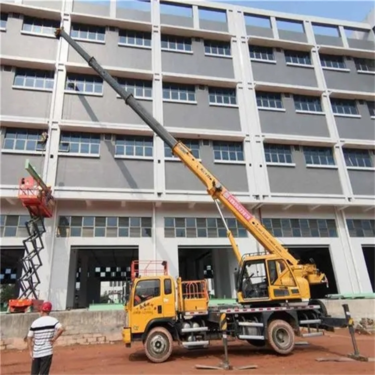 都江堰高楼层玻璃吊装